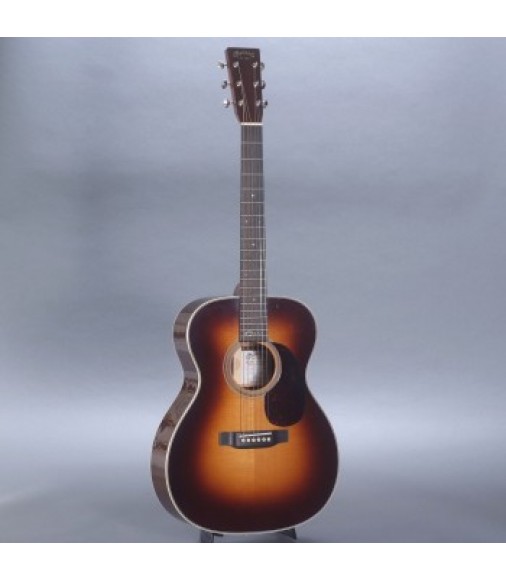 Martin 000-28EC Sunburst Eric Clapton Model with Case