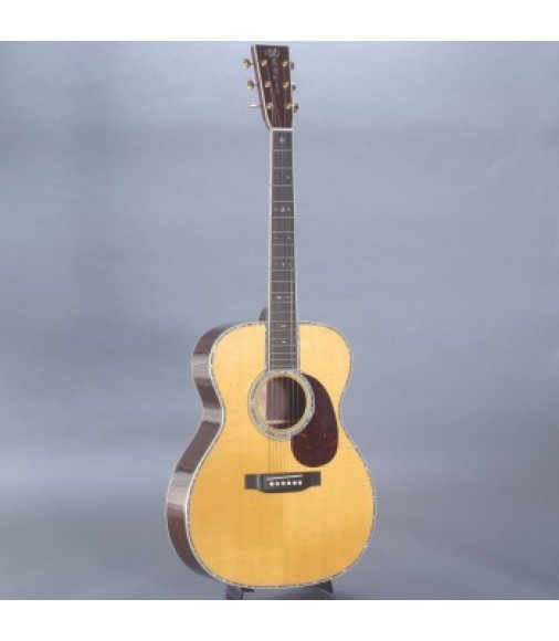 Martin 00042 Guitar with Case