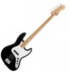 Fender Standard Jazz Bass in Black