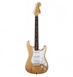 Fender Classic Series 70s Stratocaster Electric Guitar in Natural